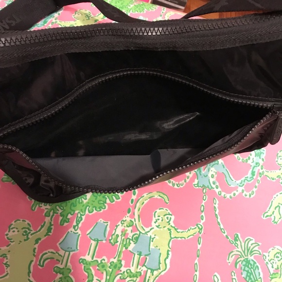 LeSportsac black crossbody purse - Picture 8 of 9